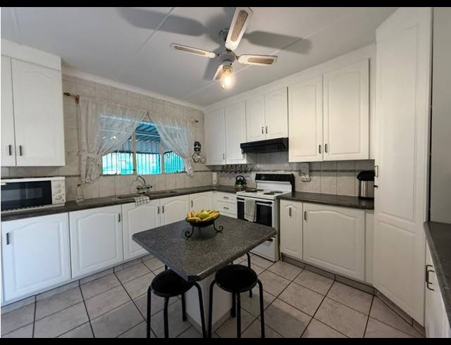 3 BEDROOM HOUSE FOR SALE IN VANDERBIJLPARK CW 3